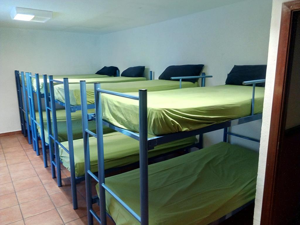 Albergue De Canfranc Estacion Chambre photo