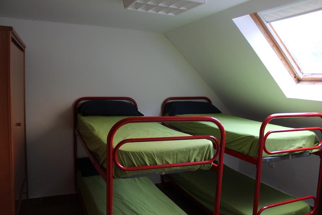 Albergue De Canfranc Estacion Chambre photo