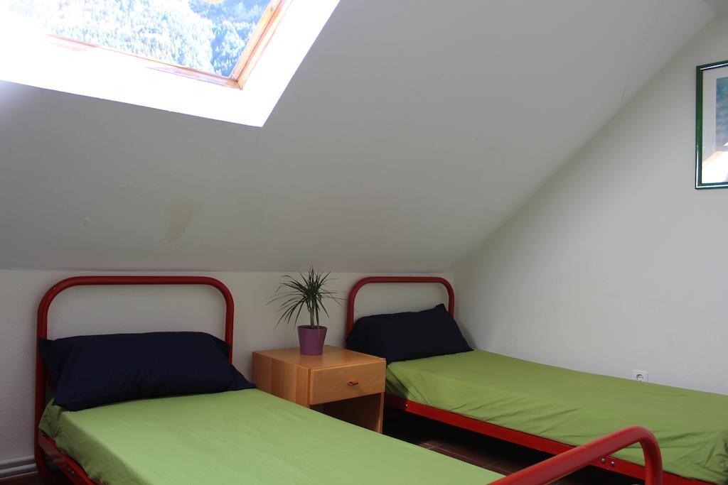 Albergue De Canfranc Estacion Chambre photo