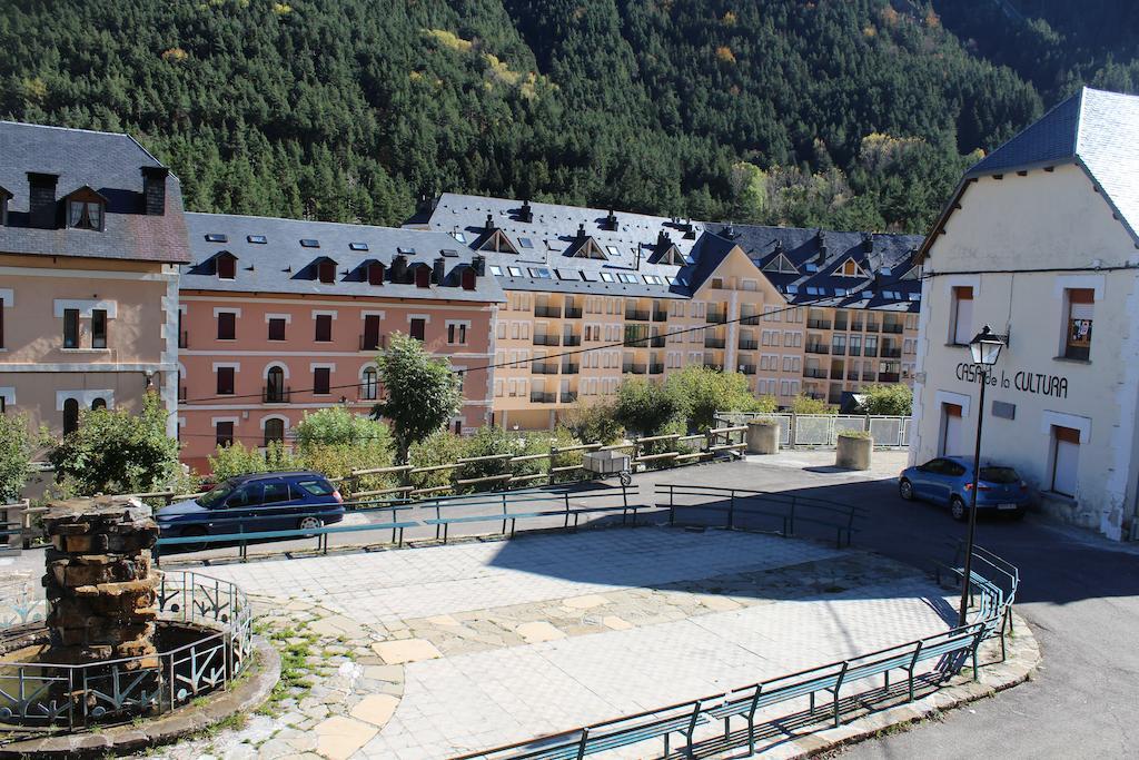 Albergue De Canfranc Estacion Chambre photo