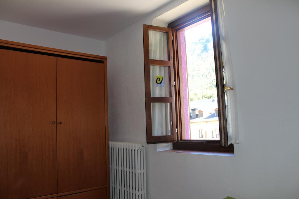 Albergue De Canfranc Estacion Chambre photo